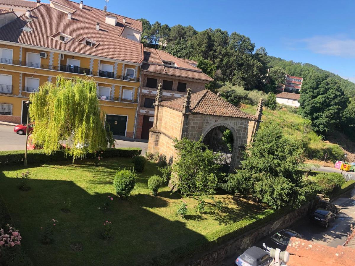 Apartamento Turistico Atico La Taberna Аренас де Сан Педро Екстериор снимка