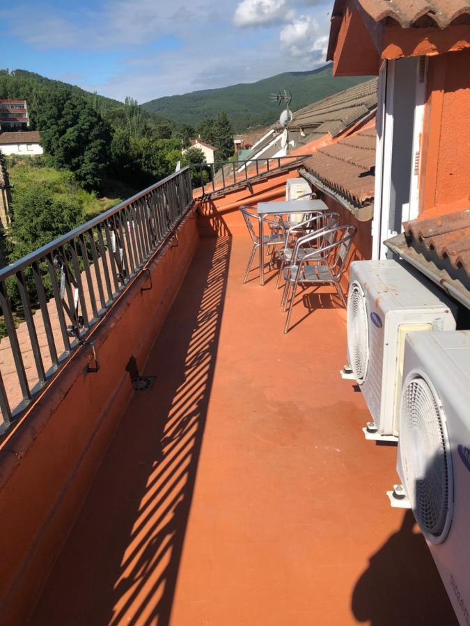 Apartamento Turistico Atico La Taberna Аренас де Сан Педро Екстериор снимка